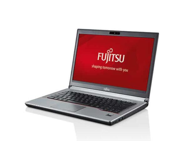 Fujitsu Lifebook E744 1